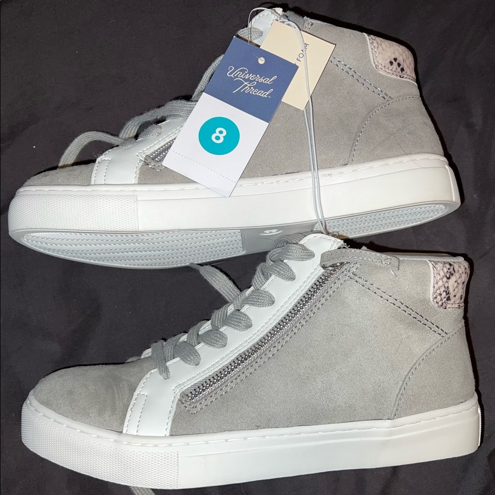 Hi-top casual sneaker - Size 8 - brand new - gray w/ snake skin